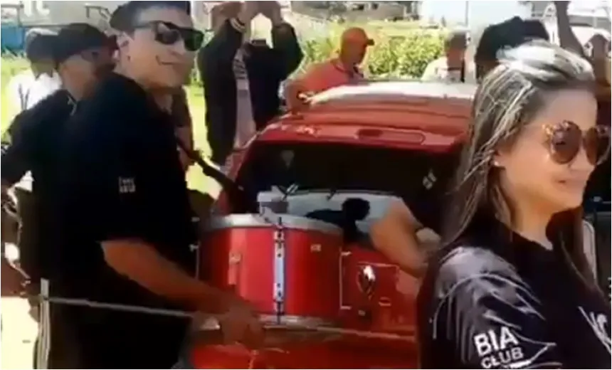 Forrozeiros agitam greve dos caminhoneiros com “forró das antigas” em Euclides da Cunha