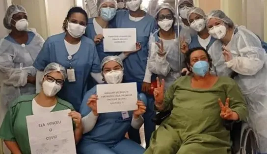 Atriz Bárbara Bruno se cura da Covid-19; mãe dela não resistiu ao vírus 