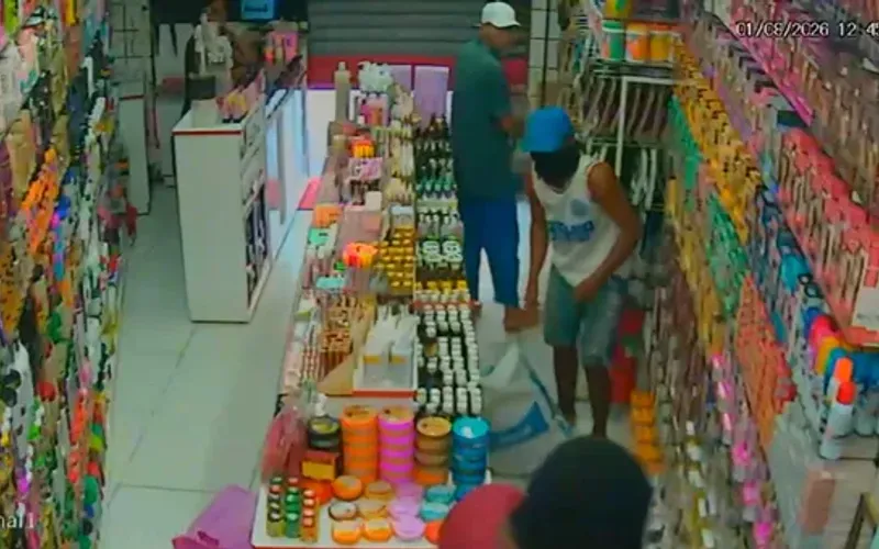 Quando ocorre um assalto &eacute; preciso que o comerciante re&uacute;na a rela&ccedil;&atilde;o dos produtos levados, notas fiscais e registros do sistema para auxiliar a pol&iacute;cia/Foto: Arquivo Pessoal/Aratu On&nbsp;&nbsp;