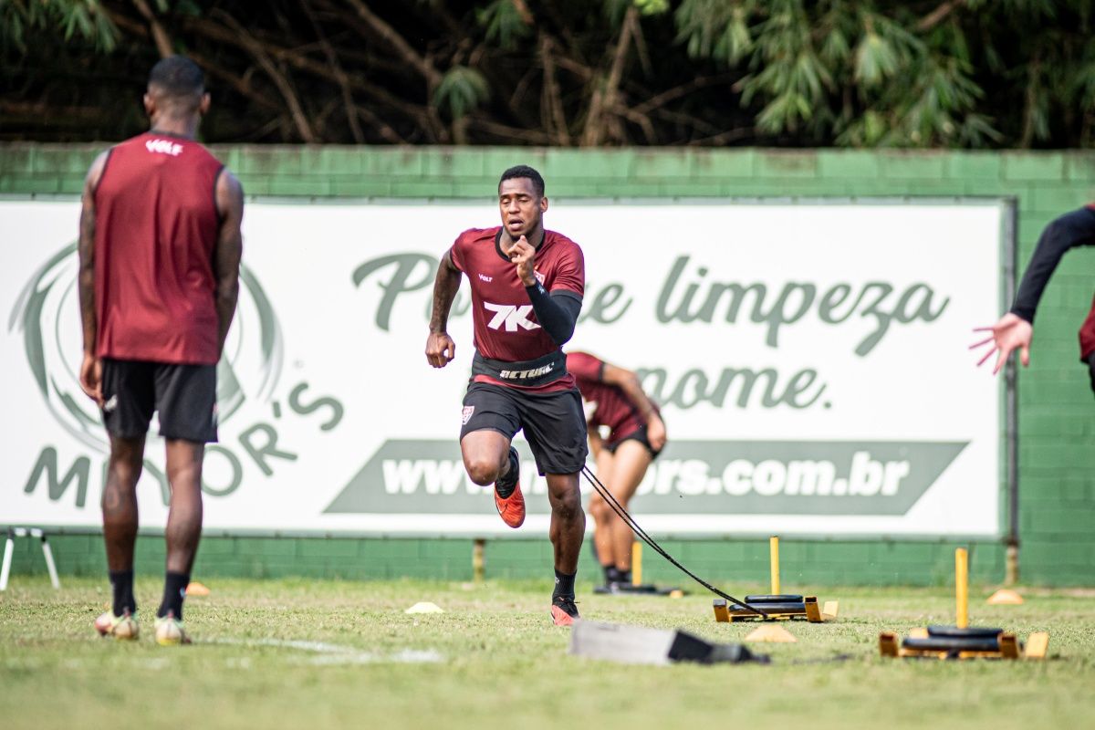 Vitória inicia preparação após derrota e mira recuperação contra o Fluminense no Brasileirão. Foto: Victor Ferreira/EC Vitória