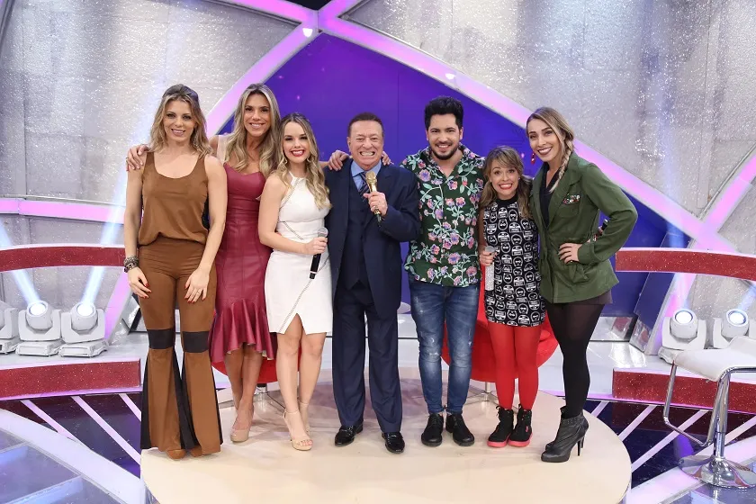 “Tentei solo por muitos anos”, revela Thaeme no Programa Raul Gil