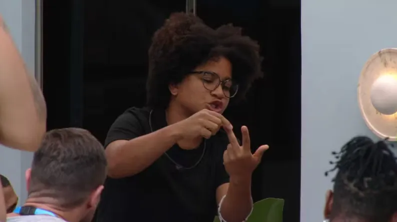 Milena se revolta e confronta brothers após punição no BBB 26: “Fui prejudicada”
