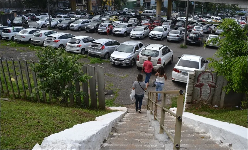 “Compete aos órgãos de segurança”, diz Transalvador sobre assaltos em estacionamento
