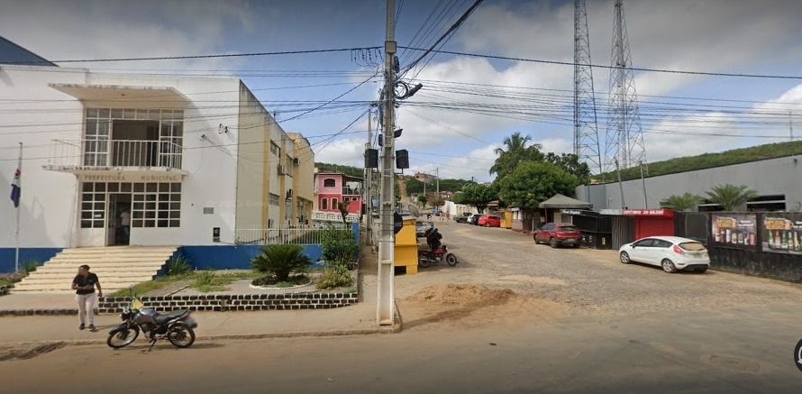 Mandados de pris&atilde;o fora, cumpridos em Baixa Grande. Foto: Prefeitura de Baixa Grande| Google Street View