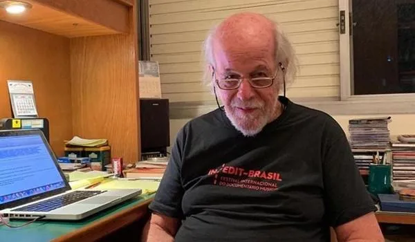 Morre o jornalista e crítico musical Zuza Homem de Mello, aos 87 anos