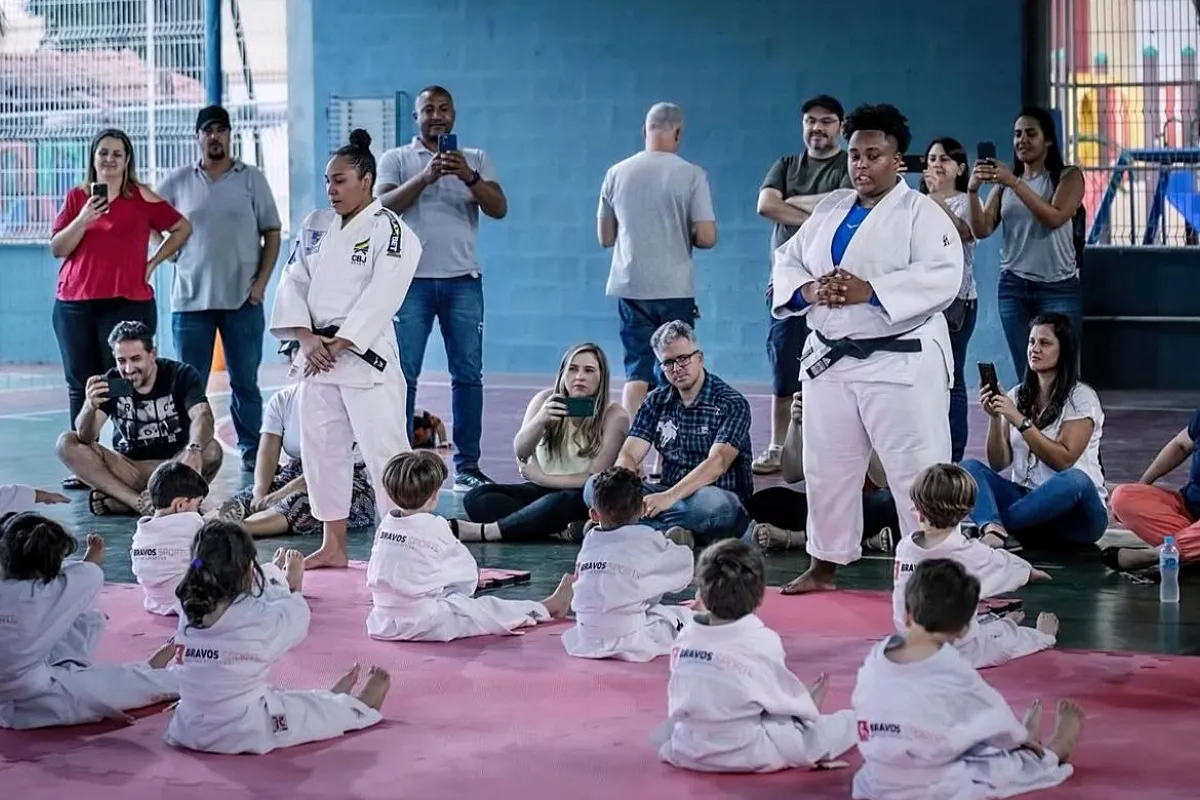 Judoca multicampeã retorna à Bahia para atuar em projeto social