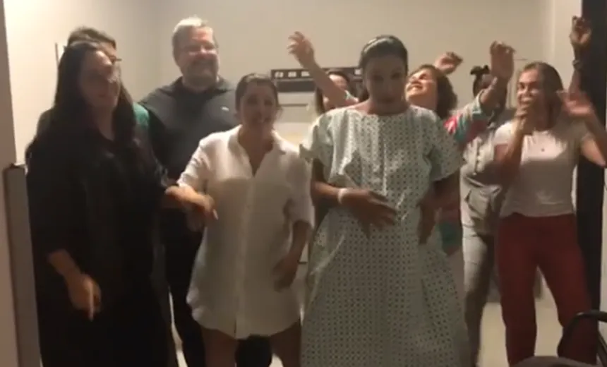 EXPECTATIVA: Ivete é internada para a chegada das gêmeas; “Orem por nós”