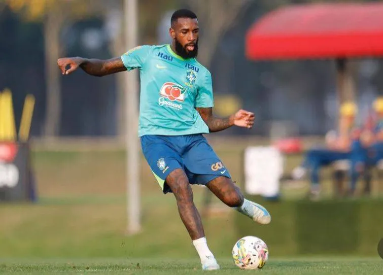 Brasil enfrenta o Paraguai pelas Eliminatórias para a Copa do Mundo nesta terça-feira (10)
