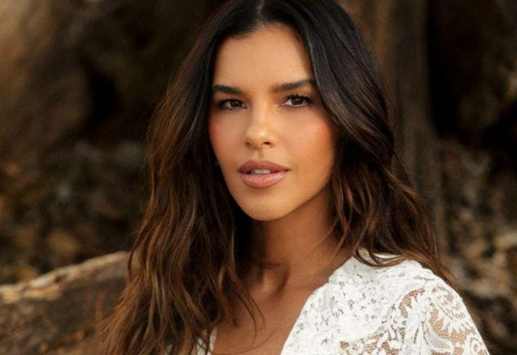 Mariana Rios compartilhou em suas redes sociais um vídeo mostrando sua barriguinha de grávida. Foto: Instagram/@marianarios