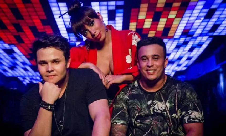PARCERIA: Dupla Matheus e Kauan lançam clipe com Anitta; Veja “Ao Vivo e a Cores”