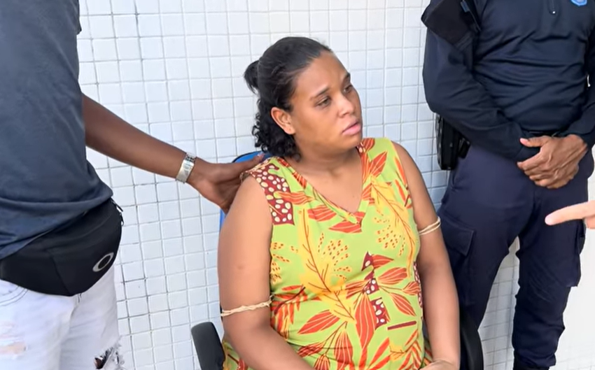 Mulher acusada de furto