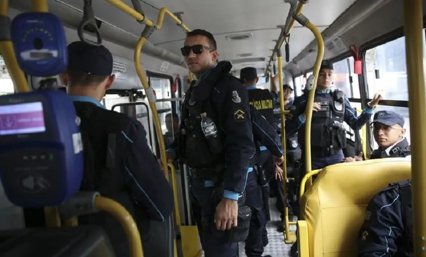 Ceará transfere 20 chefes de facções para presídios federais