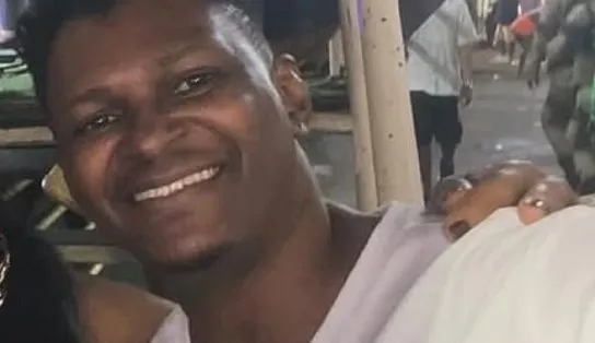 Motorista de transporte por aplicativo é morto dentro de carro em Camaçari