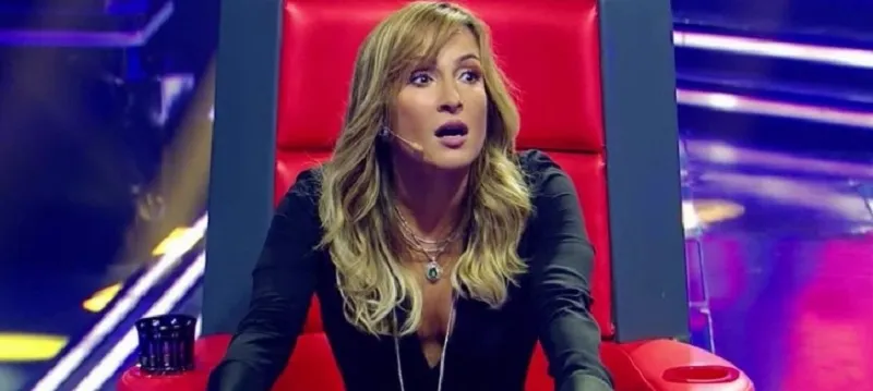 COMO ASSIM?: Sem salario, médicos fazem protesto criativos; “Tenta marcar cirurgia com Claudia Leitte”