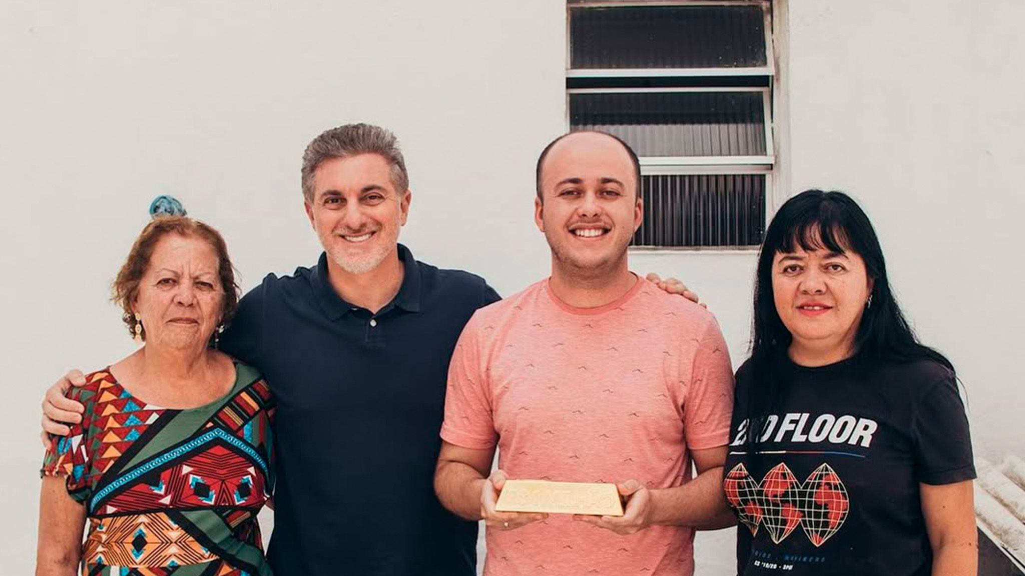 Morador de Vitória Da Conquista ganha R$ 1 milhão no Domingão do Huck. Foto: Reprodução / Redes Sociais