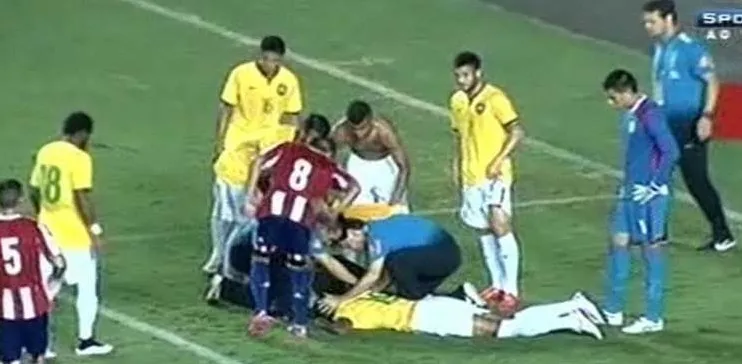 Ex-Bahia, Talisca é levado para hospital após bater cabeça em jogo da seleção sub-23