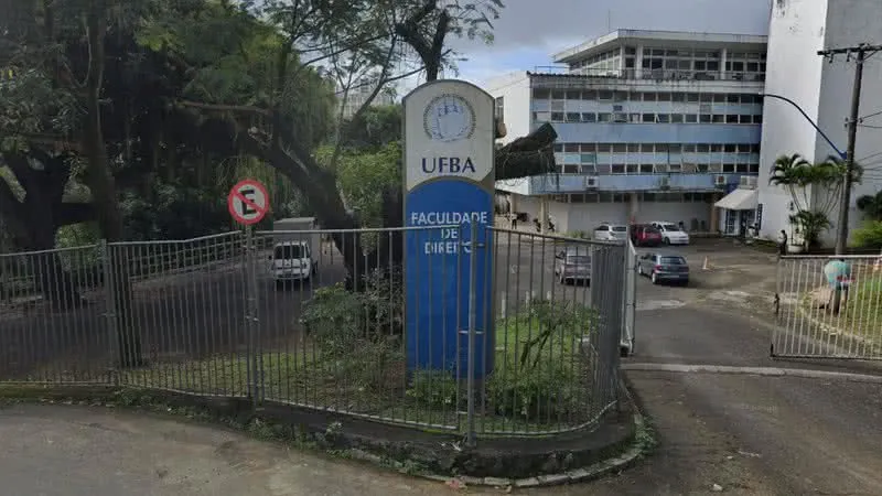 Fachada da Faculdade de Direito da UFBA, em Salvador, alvo de inquérito civil do MPF para apurar possíveis irregularidades na pós-graduação  