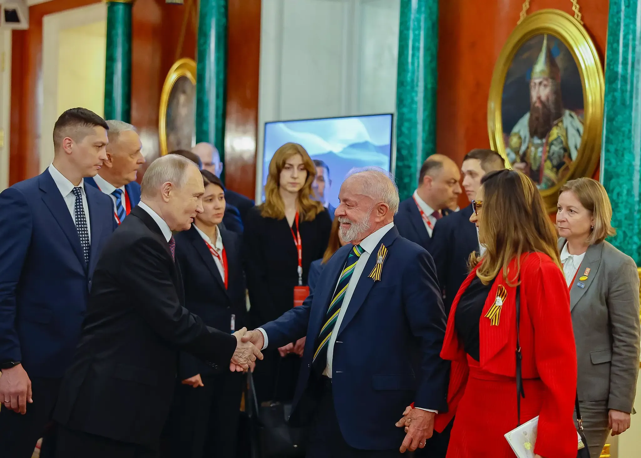 Lula chega ao jantar oferecido por Putin acompanhado de Janja. (Foto: Ricardo Stuckert/PR)