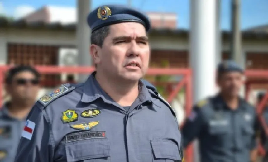 Após ser chamado de “Pau Mole” em Diário Oficial, coronel quer indenização de R$ 60 mil