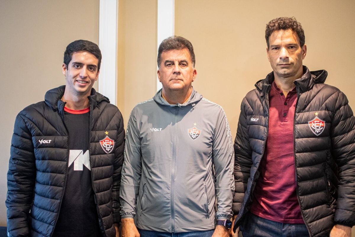 Vit&oacute;ria anuncia sa&iacute;da do diretor de futebol Gustavo Vieira. Foto: Victor Ferreira/EC Vit&oacute;ria
