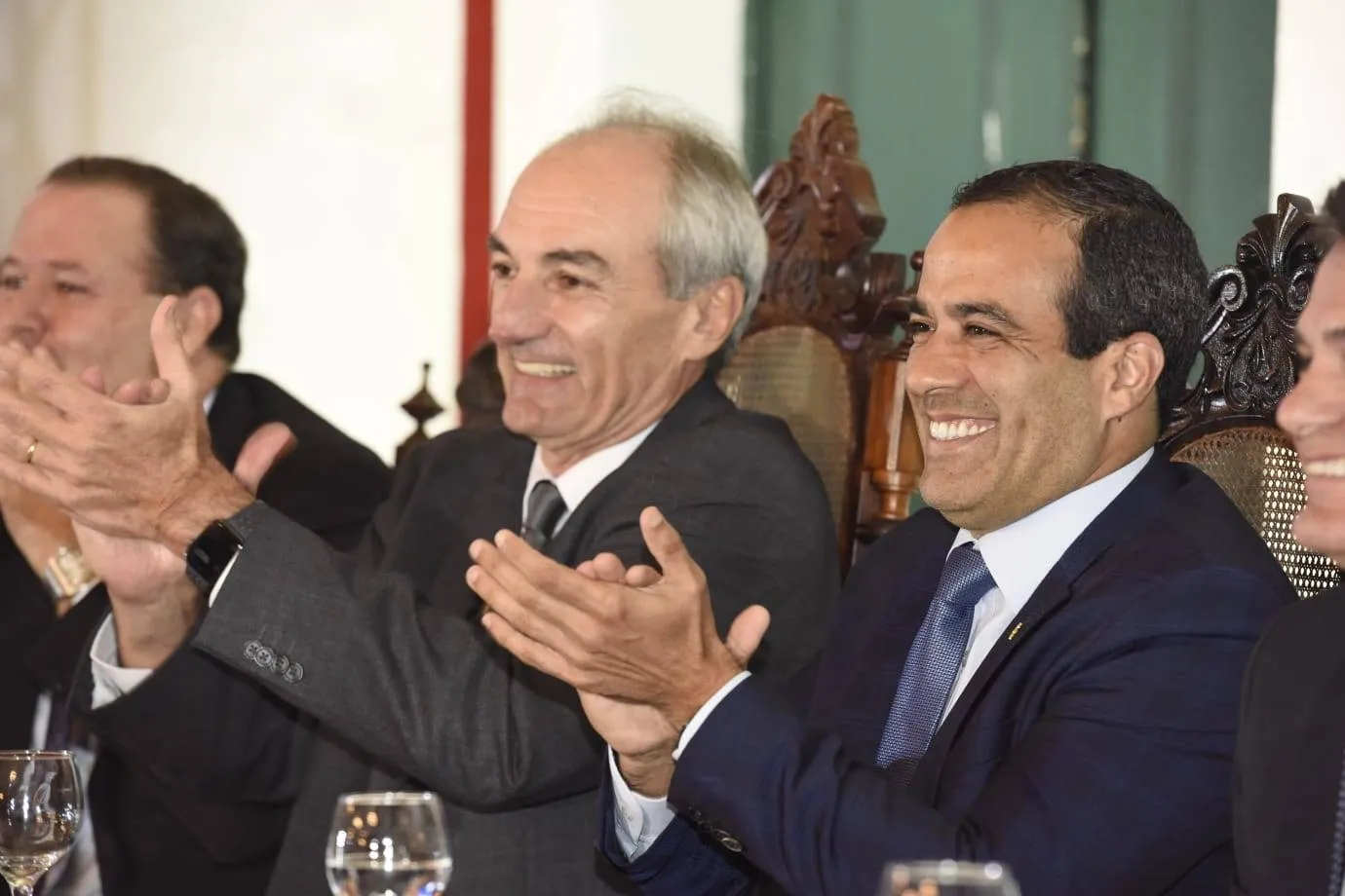 Paulo Cavalcanti é empossado como presidente da Associação Comercial da Bahia