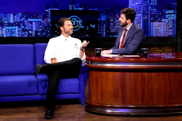 Danilo Gentili recebe Carlos Bertolazzi no The Noite