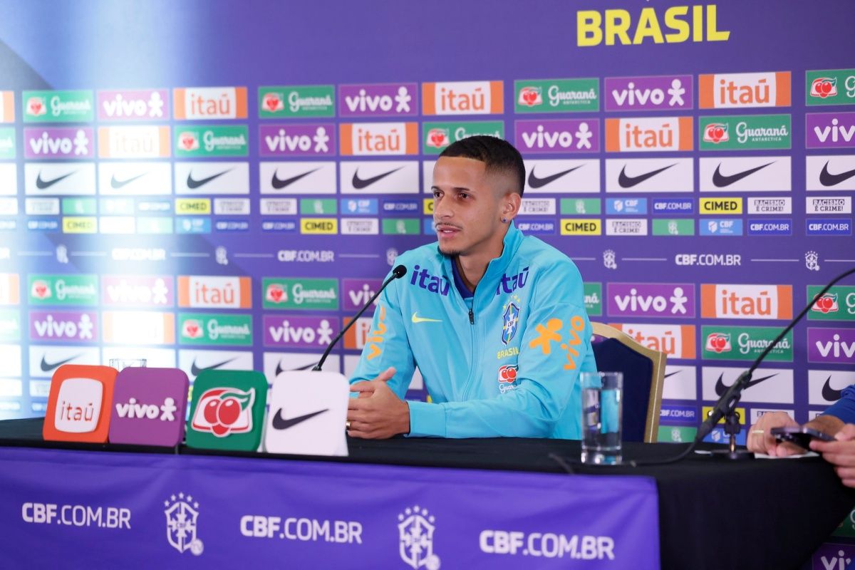 Convocado pela primeira vez, Luciano Juba falou sobre chances de ir à Copa de 2026 e exaltou trabalho de Rogério Ceni no Bahia. Foto: Rafael Ribeiro/CBF