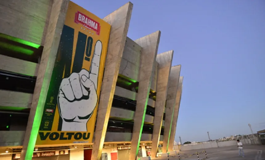 O GIGANTE ACORDOU: Cervejaria celebra as vitórias da seleção brasileira com  ilustração no Mineirão