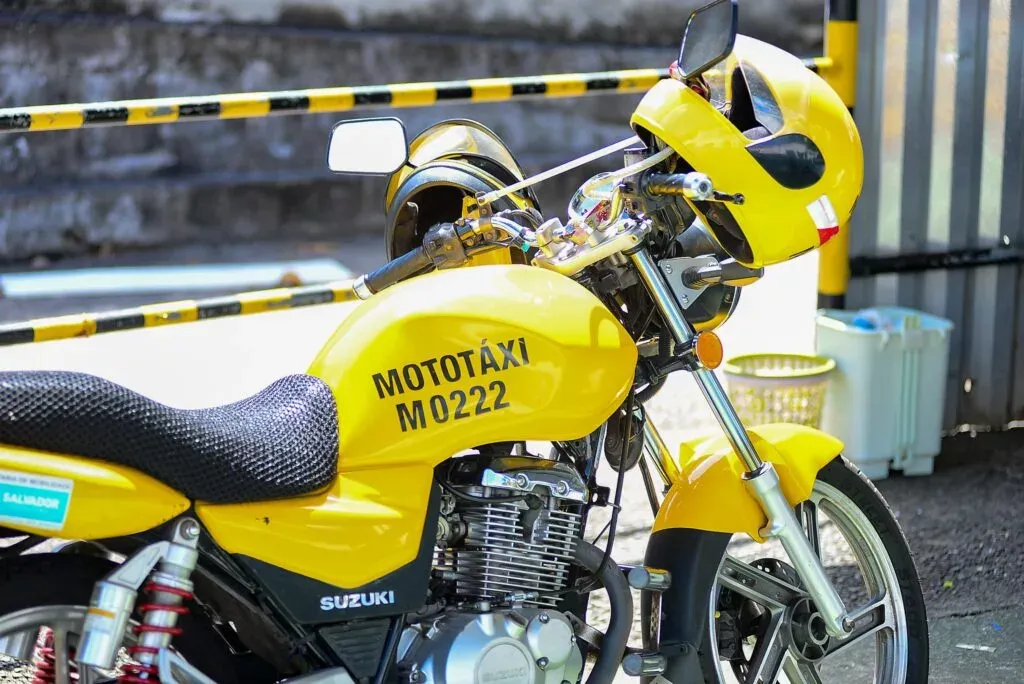 Como se inscrever para as 300 vagas de mototaxista em Salvador