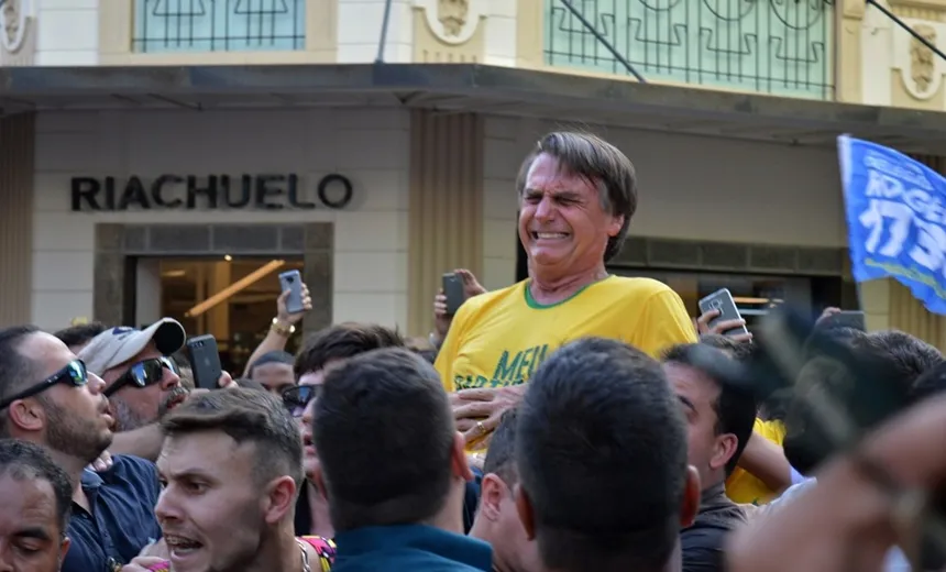 PF conclui que agressor de Bolsonaro agiu sozinho durante crime