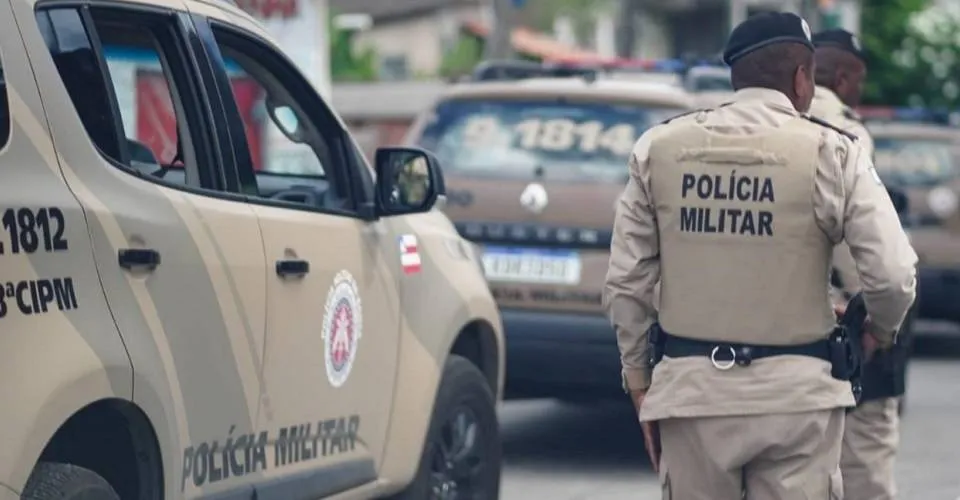 Homens são presos com mais de 100 porções de cocaína em Dias d'Ávila