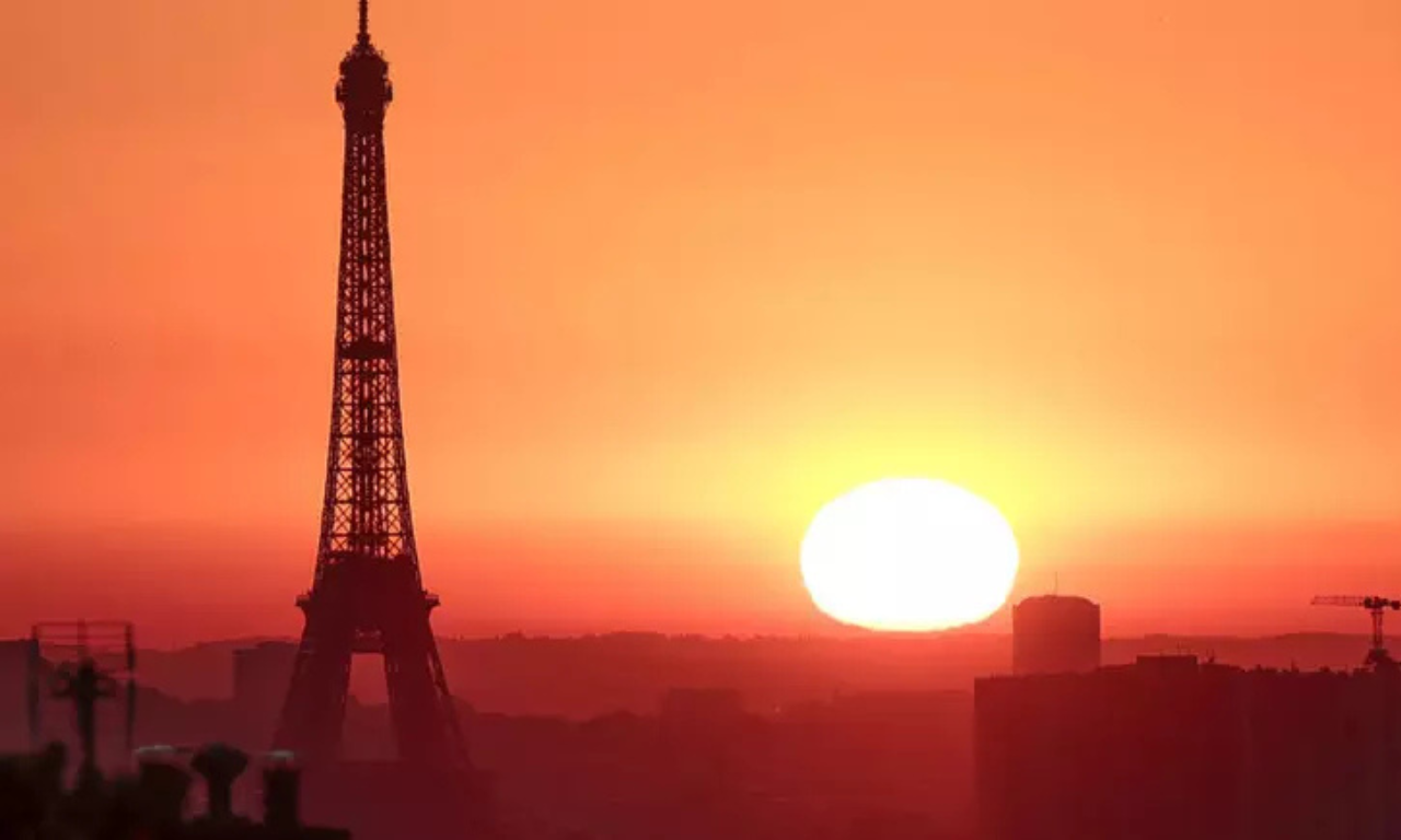 Onda de calor: Torre Eiffel é interditada e oito mortes são confirmadas.Foto: Divulgação