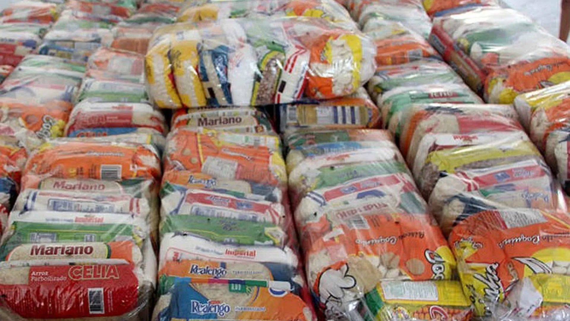 Imagem ilustrativa de alimentos para doação