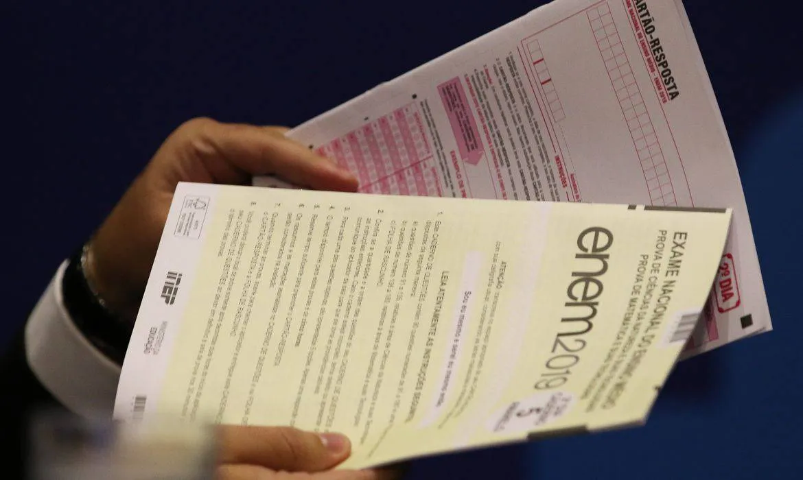 Taxa de inscrição do Enem deve ser paga até esta quarta-feira (19)