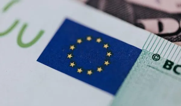 União Europeia autoriza reabertura das fronteiras para turistas de 15 países; Brasil é vetado