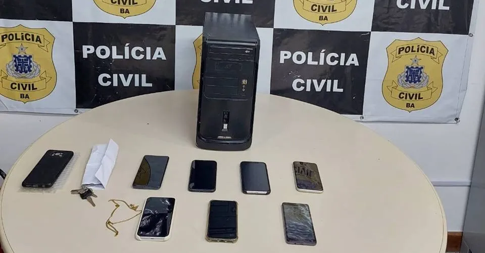 Dois homens são presos com 8 celulares roubados no Subúrbio Ferroviário de Salvador