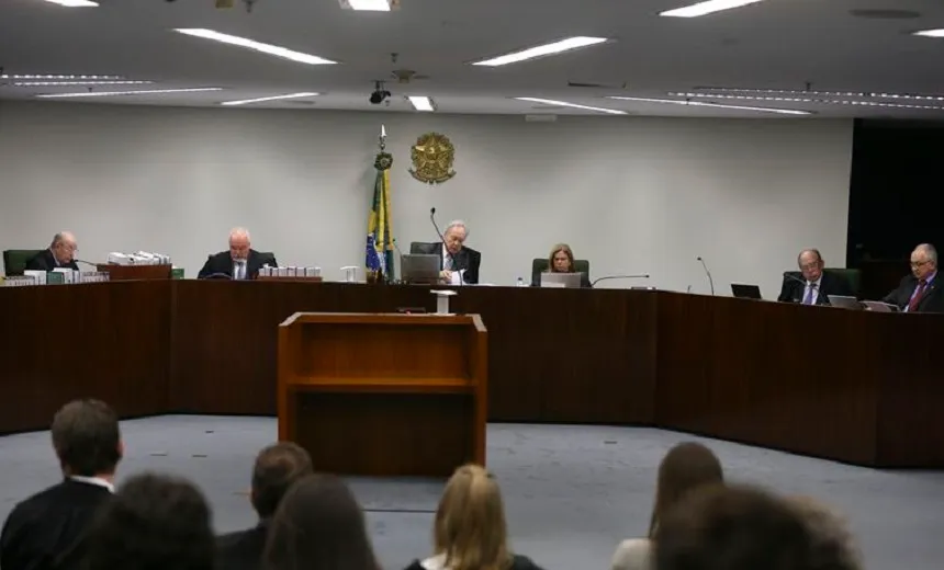 STF absolve Gleisi Hoffmann e Paulo Bernardo de corrupção e lavagem
