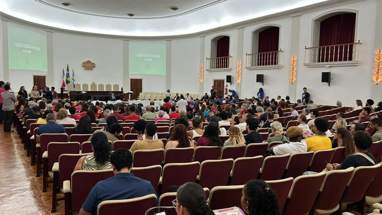 Ufba realiza debate entre candidatos à reitoria antes da eleição
