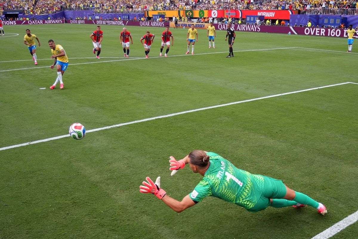 Brasil perde para Noruega
