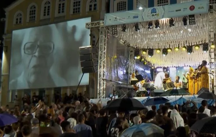 Flipelô homenageia Mãe Stella de Oxóssi no 1º dia de programação