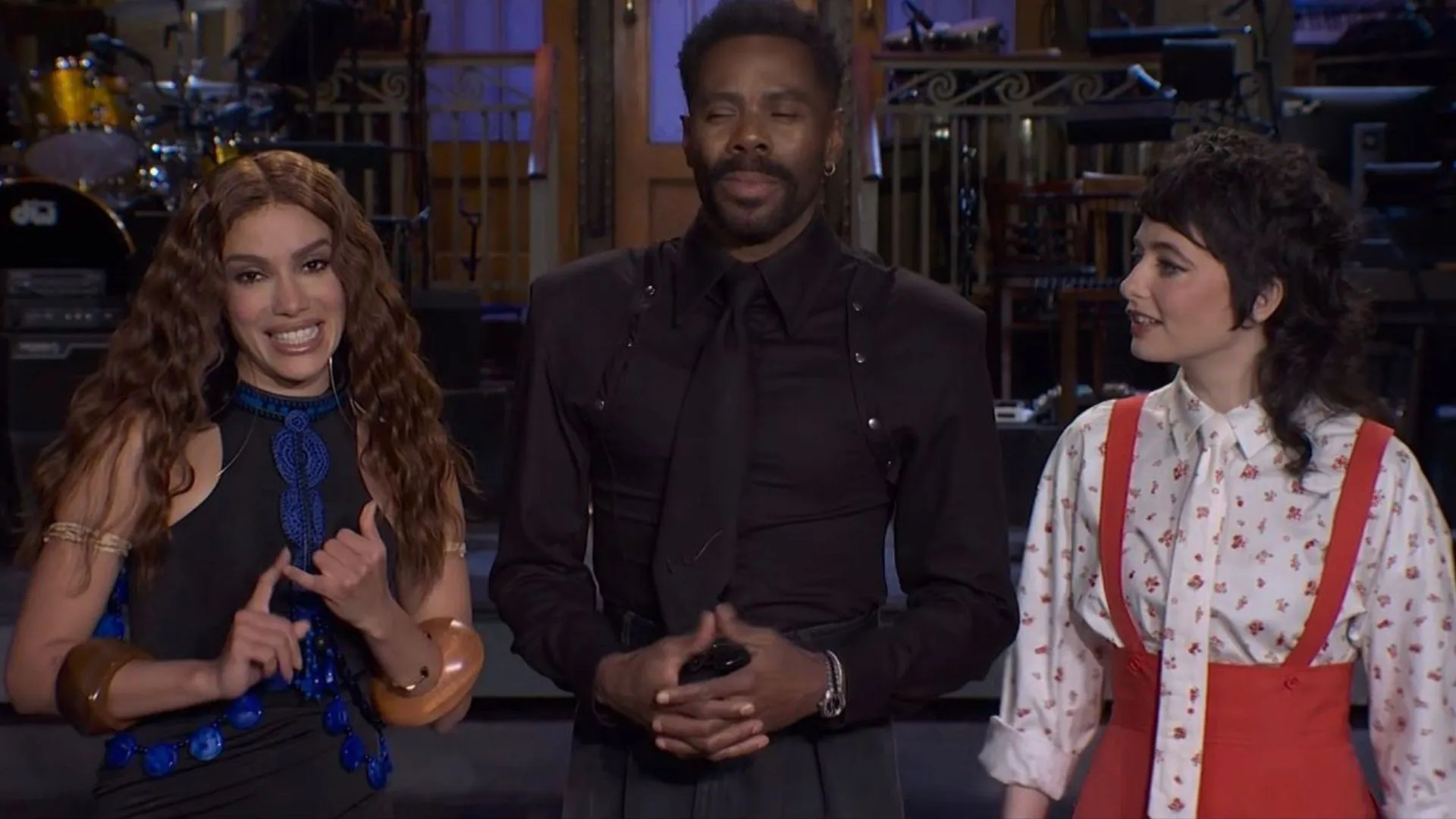 Nos EUA, Anitta apresenta versão em espanhol de música do Olodum