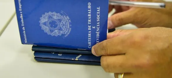 Taxas de desemprego de 2014 são as menores da série histórica, diz IBGE