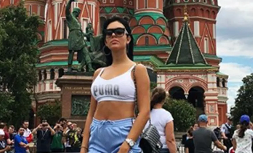 ‘Preciso estar arrumada pra passear?’, questiona esposa de CR7 após críticas de seguidores