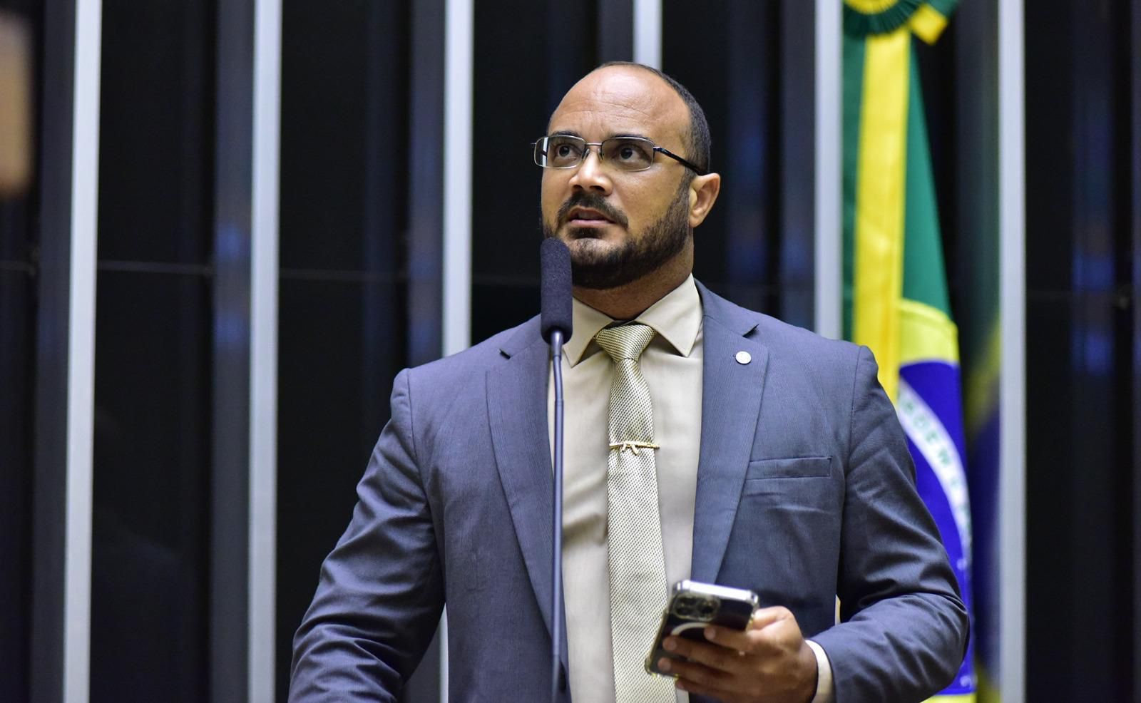 Baiano, Alden assina pedido de impeachment contra Lula | Foto: Divulgação