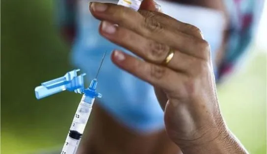 Governo confirma que Brasil receberá 4 milhões de vacinas do consórcio internacional em maio
