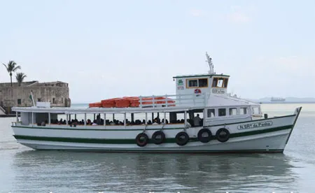 Travessia Mar Grande-Salvador faz parada obrigatória na manhã desta quarta (21)