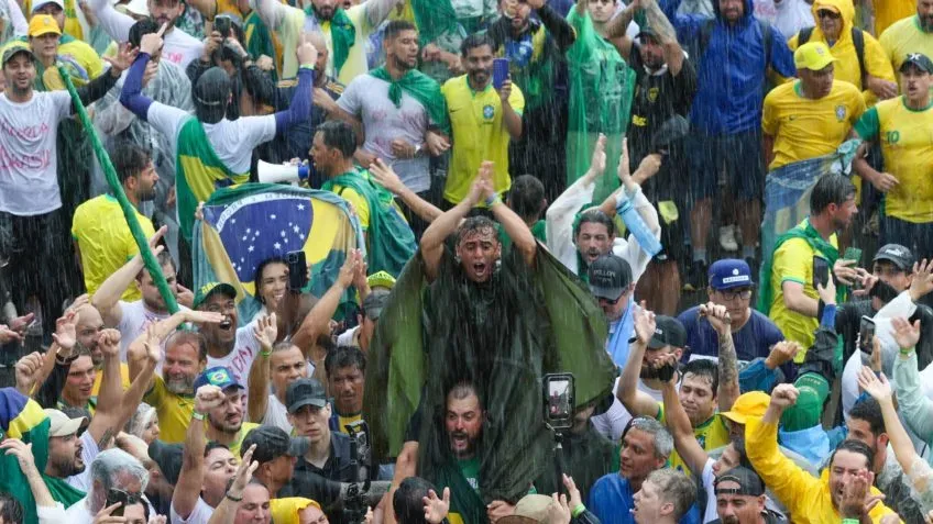 Não foi por irresponsabilidade, diz Nikolas sobre feridos por raio