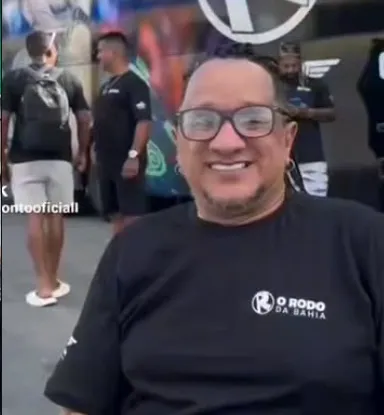 Cantor Kinho do Rodo, referência do pagode baiano, morre após passar mal 