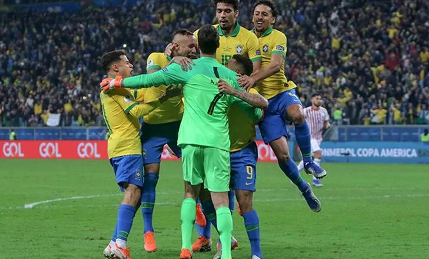 Brasil supera fantasma paraguaio, vence nos pênaltis e vai às semifinais da Copa América