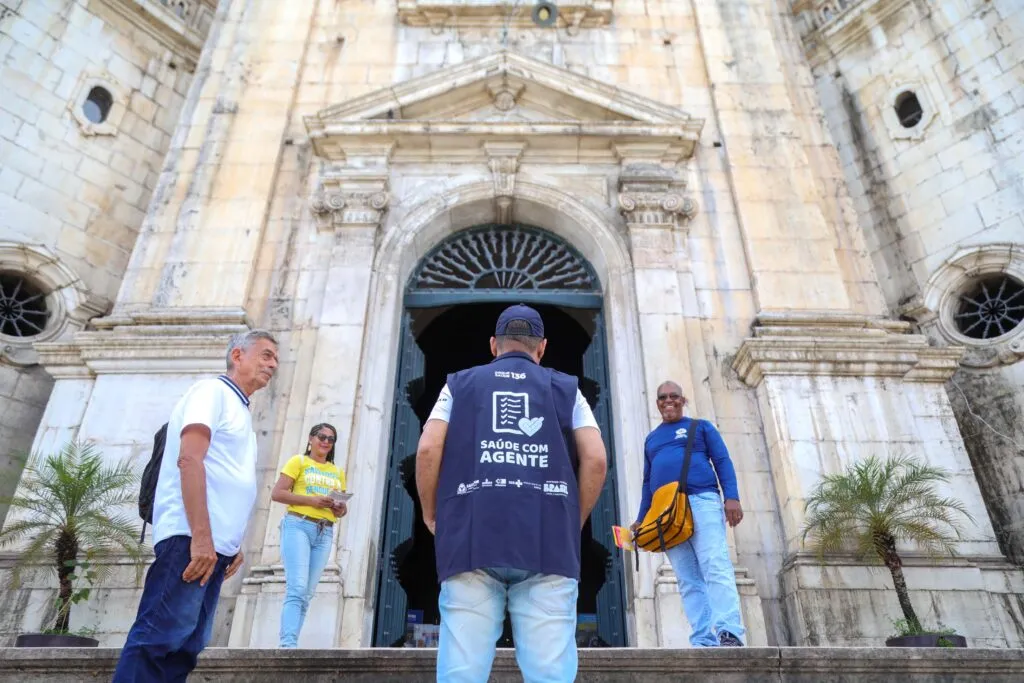 Salvador intensifica ações contra Aedes aegypti antes das festas populares